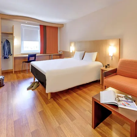 Hotel Ibis Costanza Esterno foto